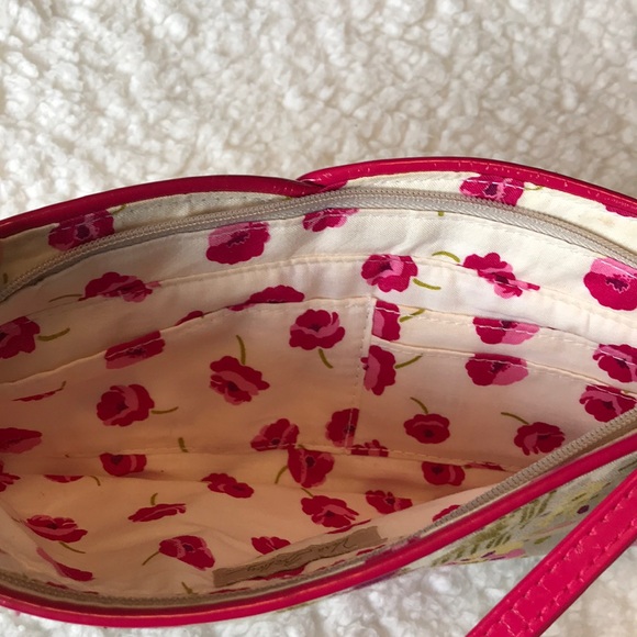 Vera Bradley clutch - Picture 4 of 7